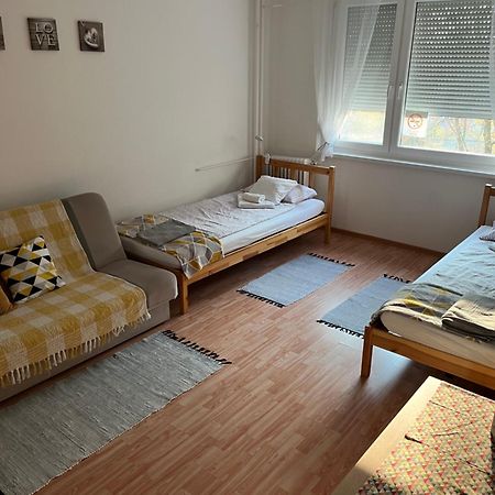 Var Apartman 米什科尔茨 外观 照片